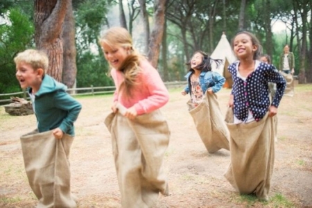 Kermesse scolaire et fête d’école : 12 idées de jeux d’animation qui font fureur